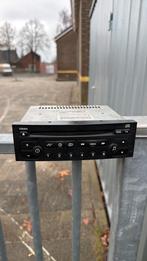 Radio cd speler peugeot renault, Auto diversen, Autoradio's, Ophalen of Verzenden, Zo goed als nieuw