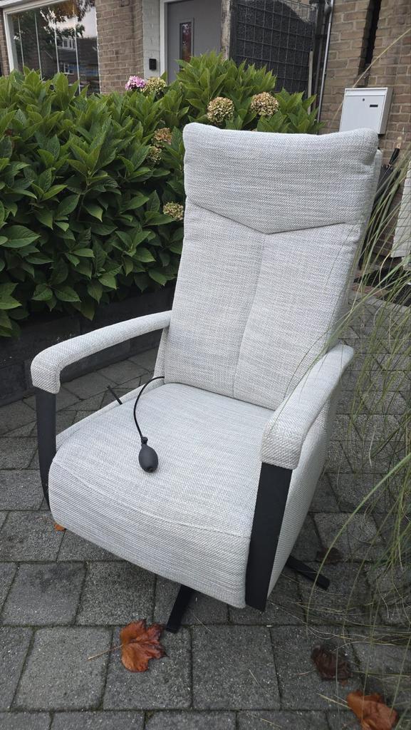 2x Relax stoel/fauteuil grijs gemêleerd, Huis en Inrichting, Stoelen, Gebruikt, Twee, Grijs, Ophalen