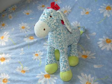 HAPPY HORSE EZEL/PAARD VELOURS WIT MET OVER HET HELE  beschikbaar voor biedingen