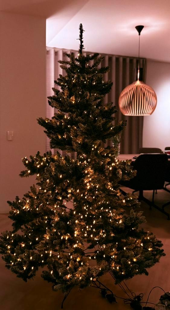 Kunstkerstboom Black Box Fiss 180cm besneeuwd 960 LED, Diversen, Kerst, Zo goed als nieuw, Ophalen