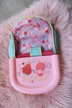 eetstoeltjes, pop Sally, beddengoed,knipjes,mutsjes schoenen, Kinderen en Baby's, Speelgoed | Poppen, Ophalen of Verzenden, Zo goed als nieuw