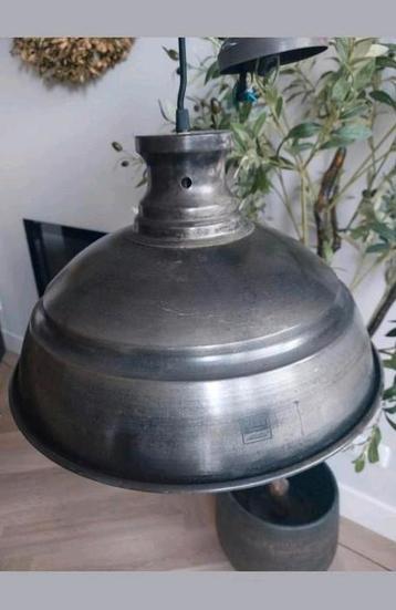 Te koop 2 hanglampen merk PTMD beschikbaar voor biedingen
