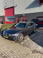 BMW 320D EDE Touring AUT 2013 Grijs, Auto's, Automaat, 1995 cc, Zwart, 4 cilinders