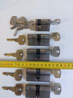 5 Gelijksluitende DOM sloten + 13 ! sleutels, Ophalen of Verzenden, Slot