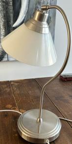IKEA Kroby-lamp melkglazen kap &chromen roestvrijstalen voet, Huis en Inrichting, Lampen | Tafellampen, Ophalen of Verzenden, Zo goed als nieuw