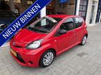 Toyota Aygo 1.0 VVT-i Now AIRCO/NL AUTO/5 DRS (bj 2013), Voorwielaandrijving, Euro 5, Gebruikt, 4 stoelen