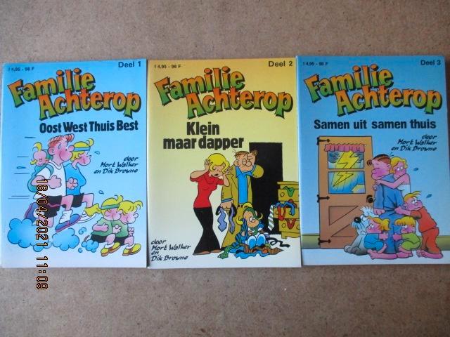 adv1385 familie achterop pocket 3, Boeken, Stripboeken, Gelezen, Eén stripboek, Ophalen