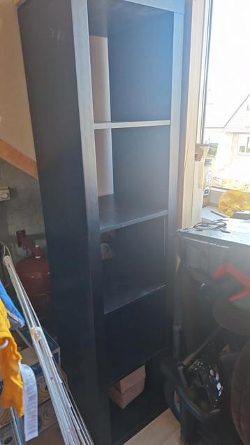 Zwarte Ikea vakkenkast 5 vakken  beschikbaar voor biedingen