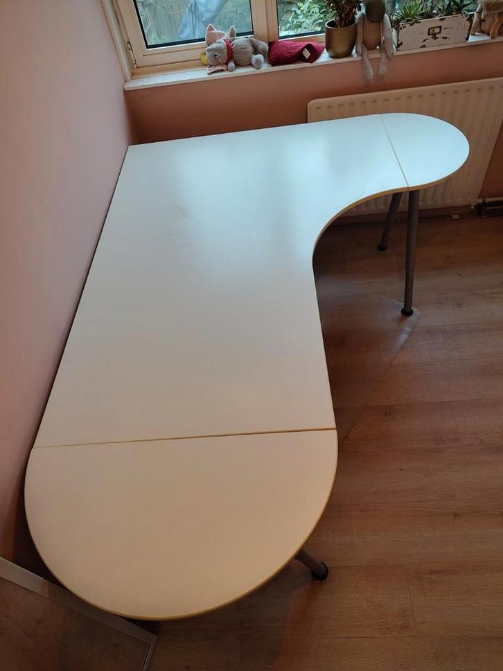 Ikea Galant Bureau L-vorm - In hoogte verstelbaar, Huis en Inrichting, Bureaus, Gebruikt, Bureau, In hoogte verstelbaar, Ophalen