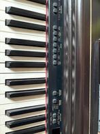 Prachtige piano inclusief bijhorende pianokruk, Ophalen of Verzenden, Zo goed als nieuw