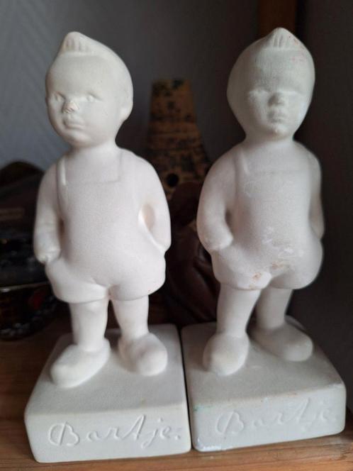 Bartje Bartels 2x. Suus Berkhout. 19cm hoog., Verzamelen, Beelden en Beeldjes, Mens, Ophalen of Verzenden