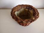 Ronde Rieten mand, rieten bloempot met gevlochten sierrand, Mand, Rond, Ophalen of Verzenden, Zo goed als nieuw