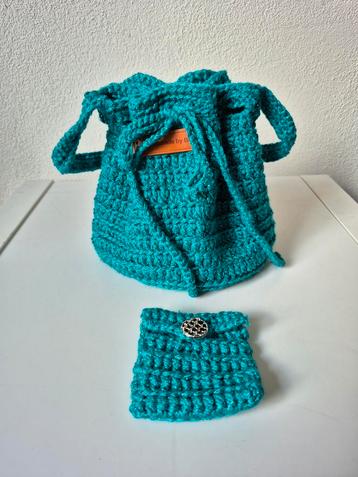 Zelfgehaakt Gala Polstasje beschikbaar voor biedingen