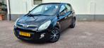 Hyundai i20 1.2 5-DRS 2011 Zwart/Airco/Inruil mogelijk, Zwart, 4 cilinders, Zwart, Origineel Nederlands