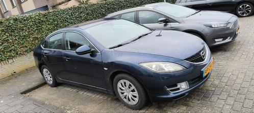 Mazda 6 1.8 Sport Hatchback, Verbruikt olie!, Auto's, Mazda, Particulier, Benzine, Blauw, Ophalen