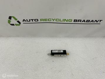 Antenne Versterker Origineel Audi A4 8K B8 AVANT 8K9035225A beschikbaar voor biedingen