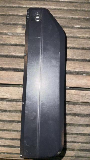 OUXI V20/S20 Accu +2 sleutels!!  beschikbaar voor biedingen