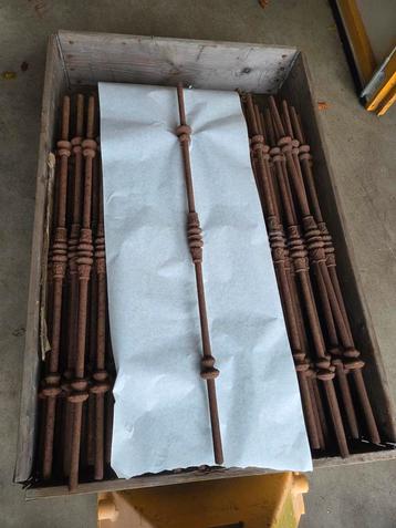 Trapspijlen gietijzer  beschikbaar voor biedingen