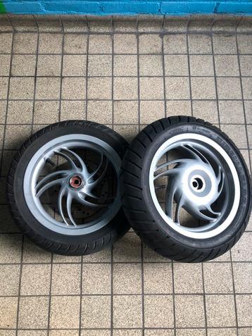 Piaggio new fly onderdelen beschikbaar voor biedingen