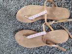 Divided sandaaltjes maat 42 ZGAN, Divided, Zo goed als nieuw, Sandalen of Muiltjes, Ophalen of Verzenden