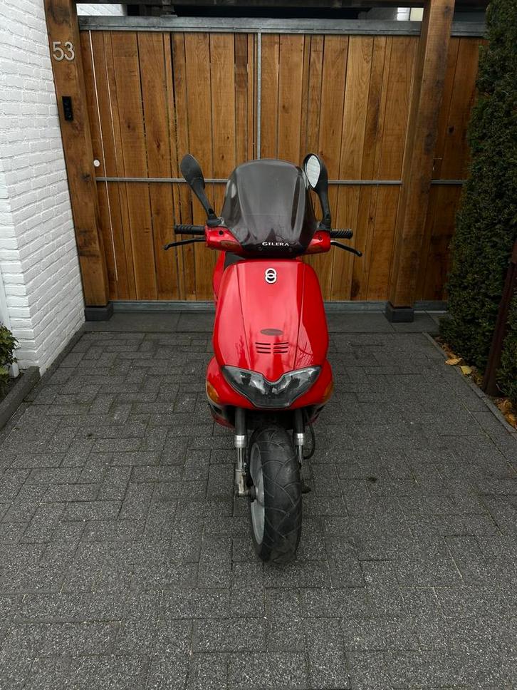 Gilera Runner Dark Dream 50cc 2t BROM!, Fietsen en Brommers, Scooters | Piaggio, Gebruikt, Overige modellen, Maximaal 45 km/u