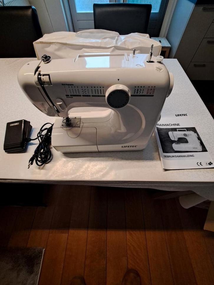 Naaimachine - Lifetec, Hobby en Vrije tijd, Naaimachines en Toebehoren, Zo goed als nieuw, Naaimachine, Overige merken, Ophalen of Verzenden