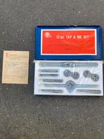 Tap & Die Set - 12 Delig, Doe-het-zelf en Verbouw, Gereedschap | Handgereedschap, Ophalen, Zo goed als nieuw