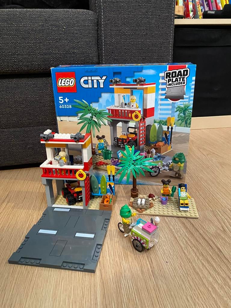 Lego city 60328 strandwachter uitkijkpost 5+, Kinderen en Baby's, Speelgoed | Duplo en Lego, Ophalen of Verzenden, Zo goed als nieuw