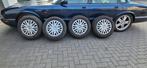 Winterbanden set v 4 stalen velgen met wieldop(vw)nieuwstaat, Ophalen, Gebruikt, 15 inch, Winterbanden