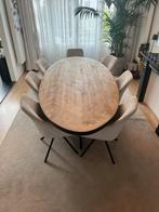Eiken visgraat ovale tafel met zwart stalen onderstel, Huis en Inrichting, Tafels | Eettafels, 200 cm of meer, Zo goed als nieuw
