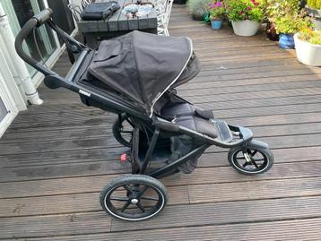 Thule Urban Glide 2 Black on Black beschikbaar voor biedingen