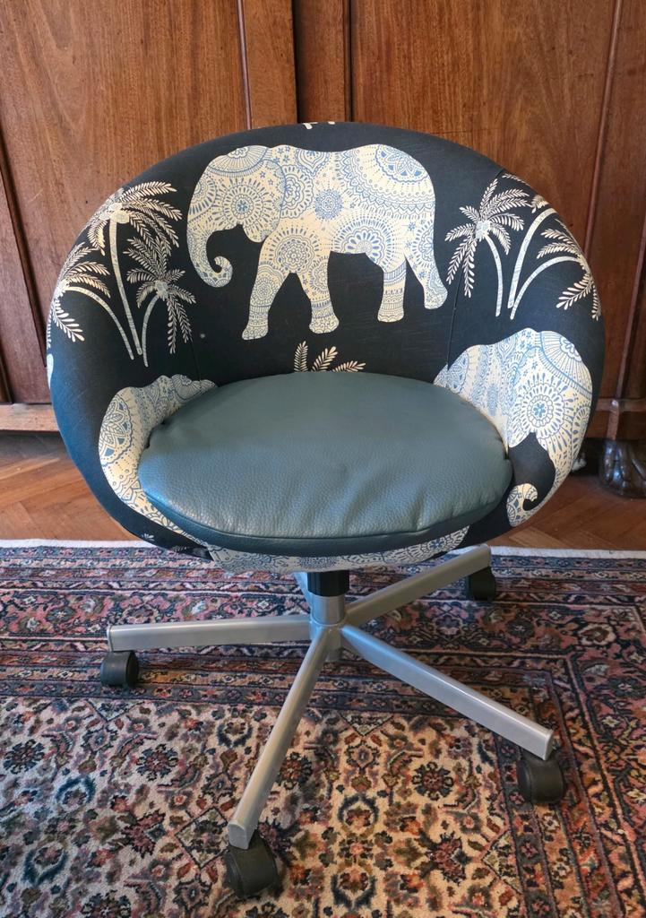 Ikea Skruvsta unieke bureaustoel Olifantenprint, Huis en Inrichting, Bureaustoelen, Zo goed als nieuw, Bureaustoel, Blauw, Ophalen