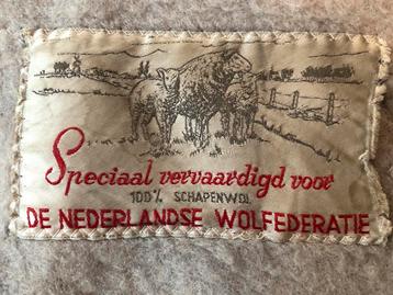 t.k.Vintage 100% wollen deken tweekleurig 230x177cm beschikbaar voor biedingen