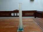 Opaline vaas solifleur, 30 cm.