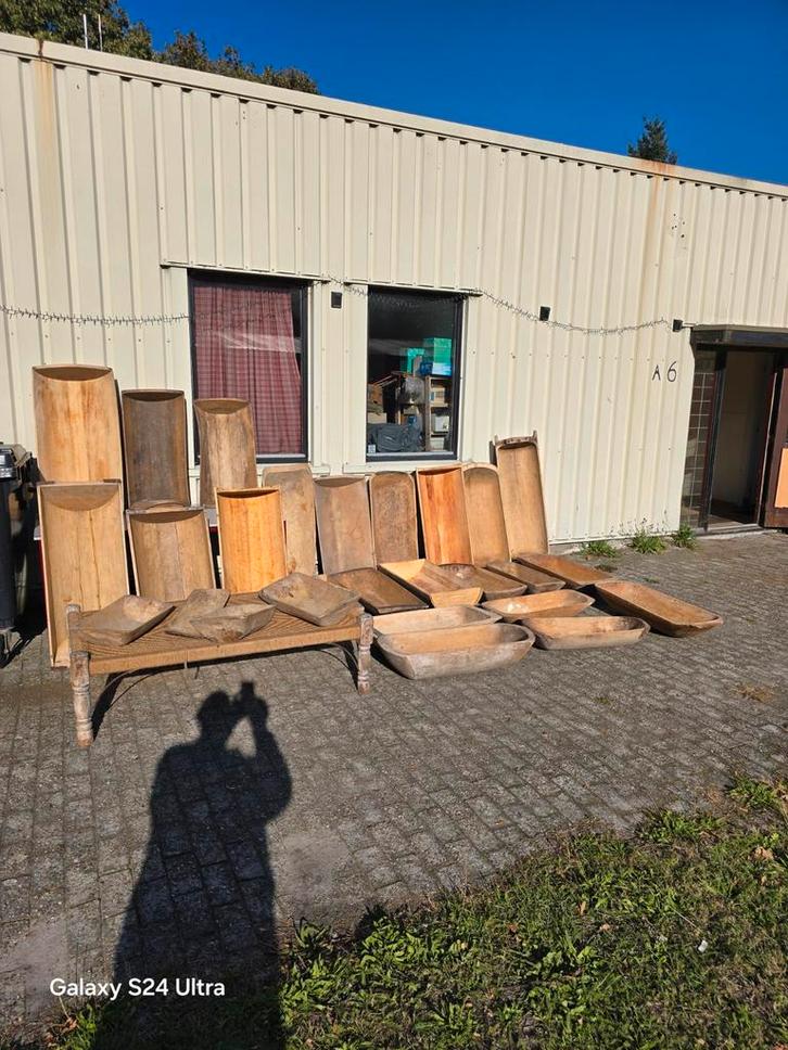 Oude Houten Troggen 27 stuks 1 koop, Antiek en Kunst, Curiosa en Brocante, Ophalen