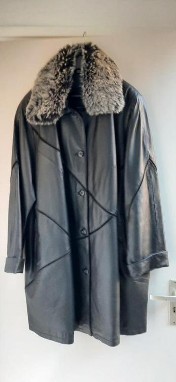 Leren dames jas beschikbaar voor biedingen