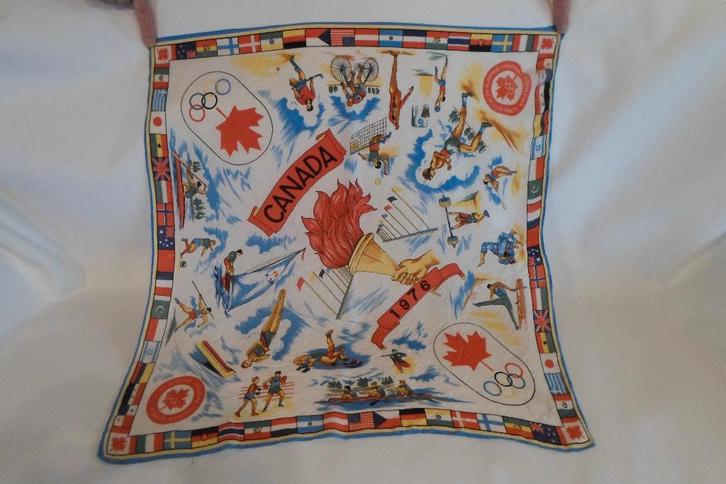 Canada Sjaal Olympische Spelen 1976, Verzamelen, Sportartikelen en Voetbal, Gebruikt, Vaantje of Sjaal, Overige sporten, Ophalen of Verzenden
