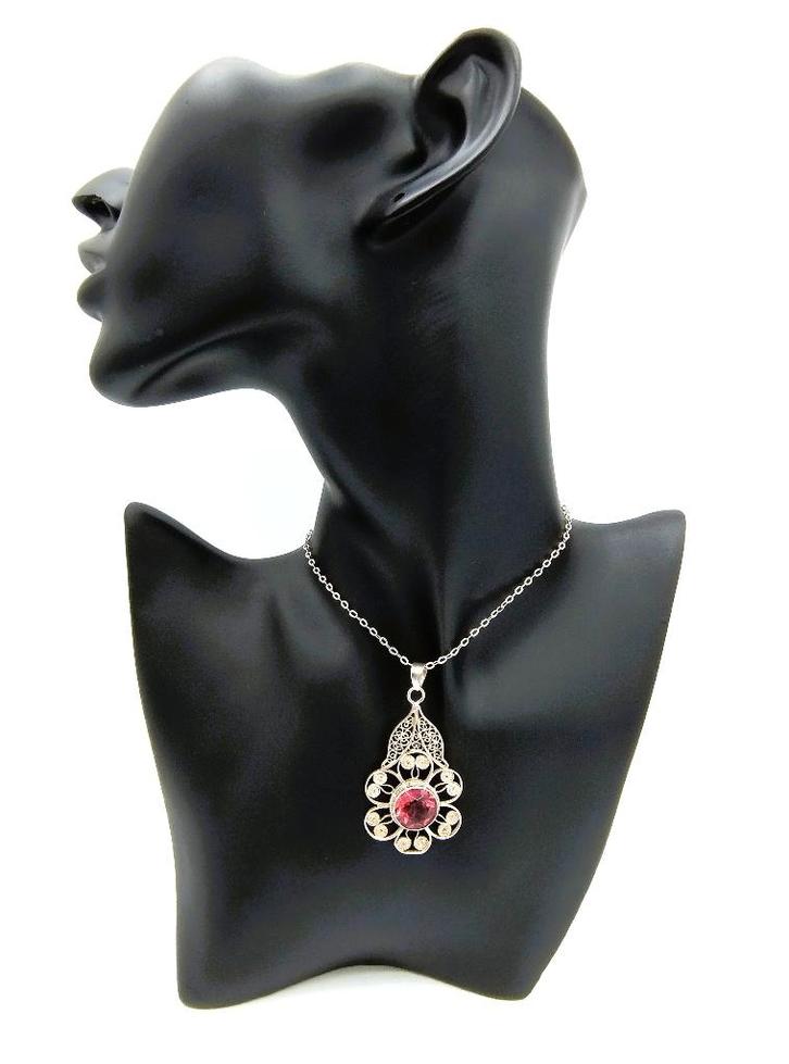 Zilveren ketting met filigrein hanger met roze steen, 835, Sieraden, Tassen en Uiterlijk, Kettingen, Gebruikt, Zilver, Roze, Met edelsteen