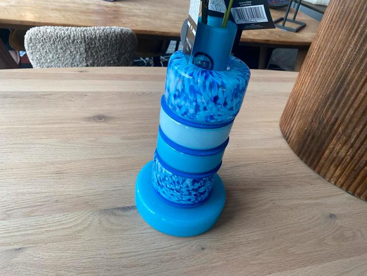 Blauwe vaas - 33 cm - Decoratief, Huis en Inrichting, Woonaccessoires | Vazen, Nieuw, Blauw, Minder dan 50 cm, Glas, Ophalen