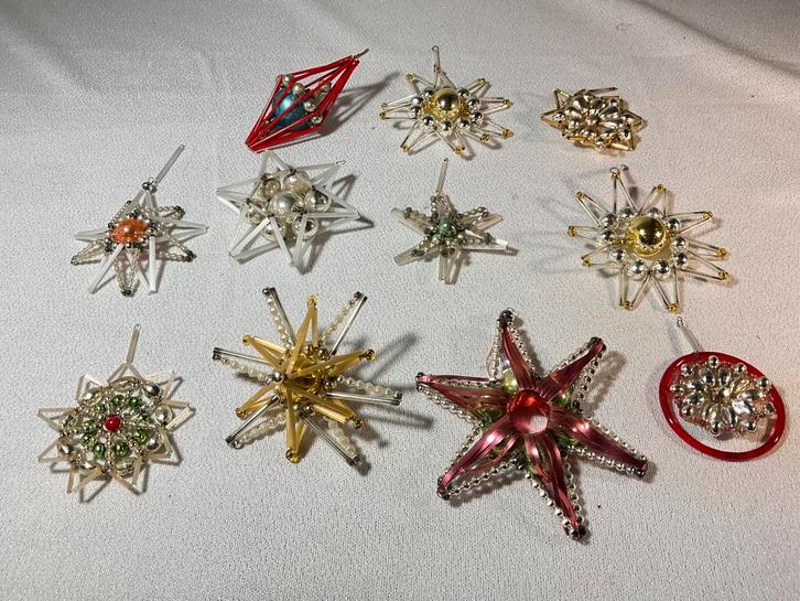 11 stuks oude glazen Gablonzer figuren en sterren, Diversen, Kerst, Gebruikt, Ophalen of Verzenden
