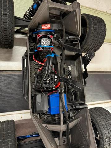 Traxxas xmaxx 8s en maxx v2 beschikbaar voor biedingen