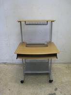 Workstation / bureau, Niet ingevuld, Gebruikt, Niet ingevuld, Niet ingevuld