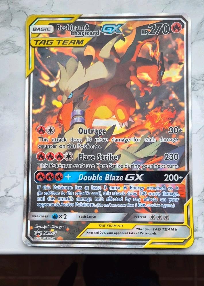 Charizard & Reshiram GX TAG TEAM SM201 Promo (Jumbo), Hobby en Vrije tijd, Verzamelkaartspellen | Pokémon, Gebruikt, Ophalen