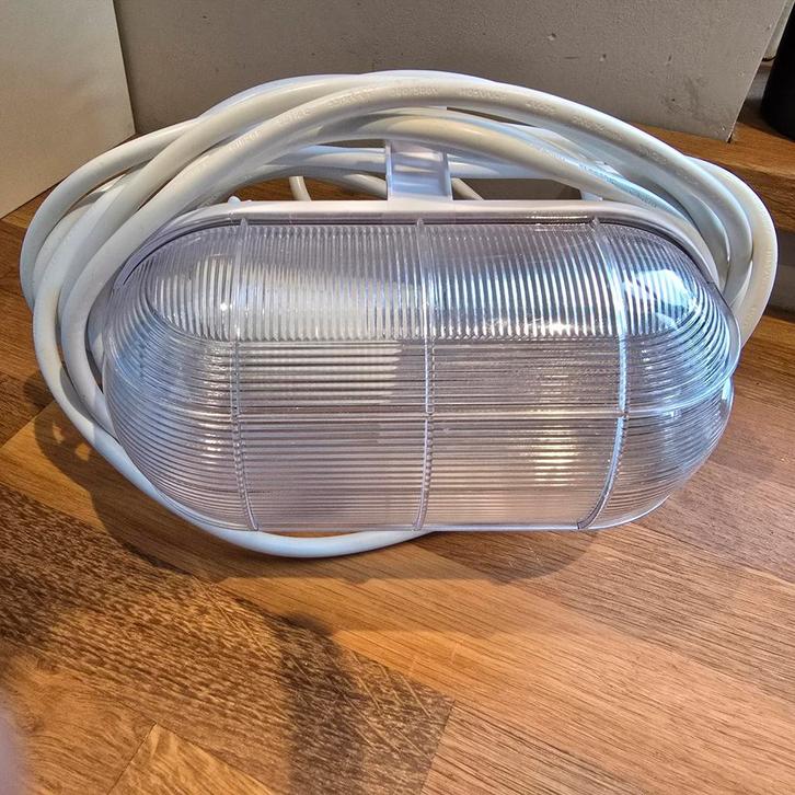 BaseCamp Camping Lamp - 60W - 7.5m snoer, Caravans en Kamperen, Kampeeraccessoires, Ophalen of Verzenden