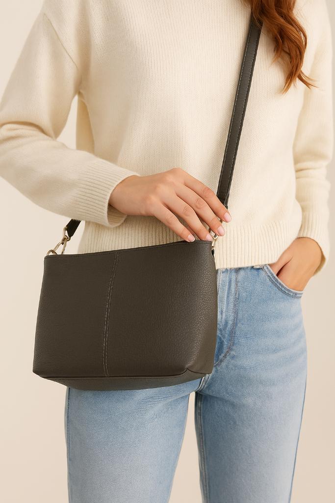 Borse in Pelle schoudertas, Sieraden, Tassen en Uiterlijk, Tassen | Schoudertassen, Zo goed als nieuw, Overige merken, Grijs, Leer