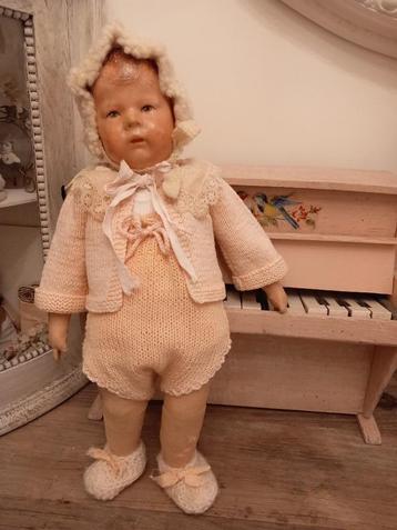 vintage 5 delig set gebreide poppenkleertjes. jaren 50 beschikbaar voor biedingen