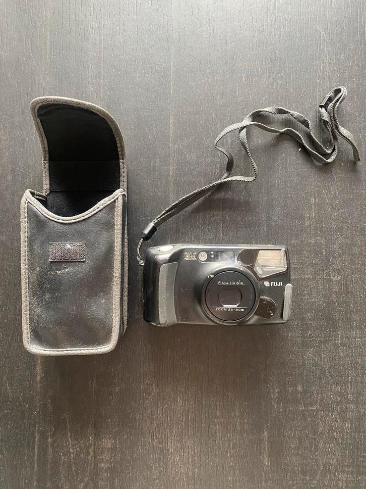Ouderwetse Fuji Compact Camera met Tas, Audio, Tv en Foto, Fotocamera's Analoog, Gebruikt, Compact, Fuji, Ophalen of Verzenden