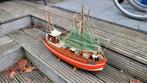 Cux 87 vissersbootje statisch model 100 euro, Ophalen, Zo goed als nieuw