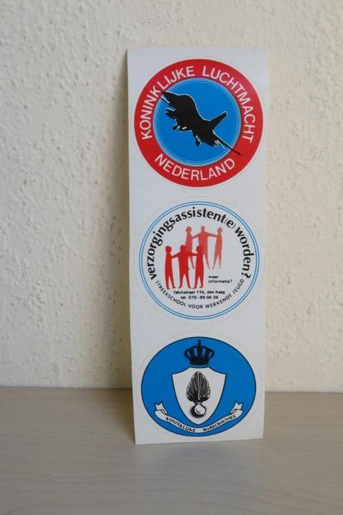 Vintage stickers van Koninklijke Luchtmacht en Marechaussee, Verzamelen, Militaria | Algemeen, Luchtmacht, Embleem of Badge, Nederland