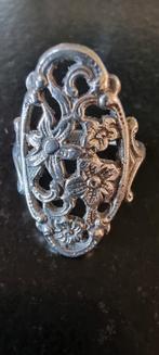Zilveren vintage opengewerkte bloemen ring, Sieraden, Tassen en Uiterlijk, Ringen, Verzenden, Zo goed als nieuw, 17 tot 18, Dame